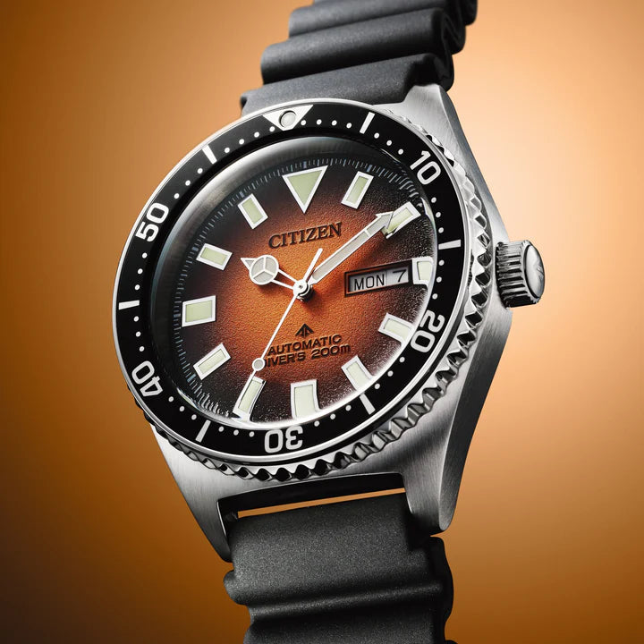 Challenge Diver Automatic Sort / Orange 41mm SKU   |   CI NY0120-01Z